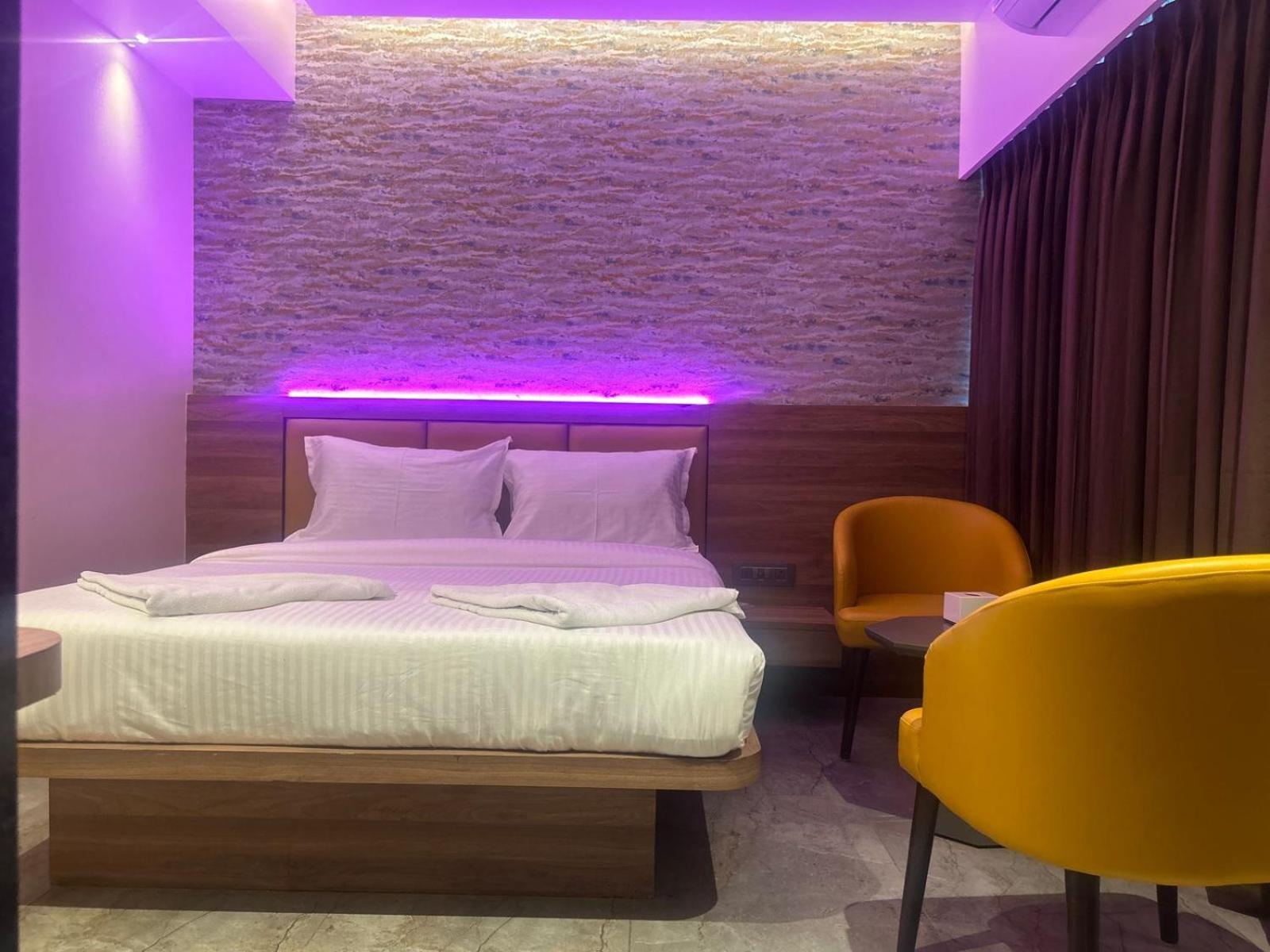 Hotel Aura Inn Airoli ,Digha Нави Мумбай Екстериор снимка