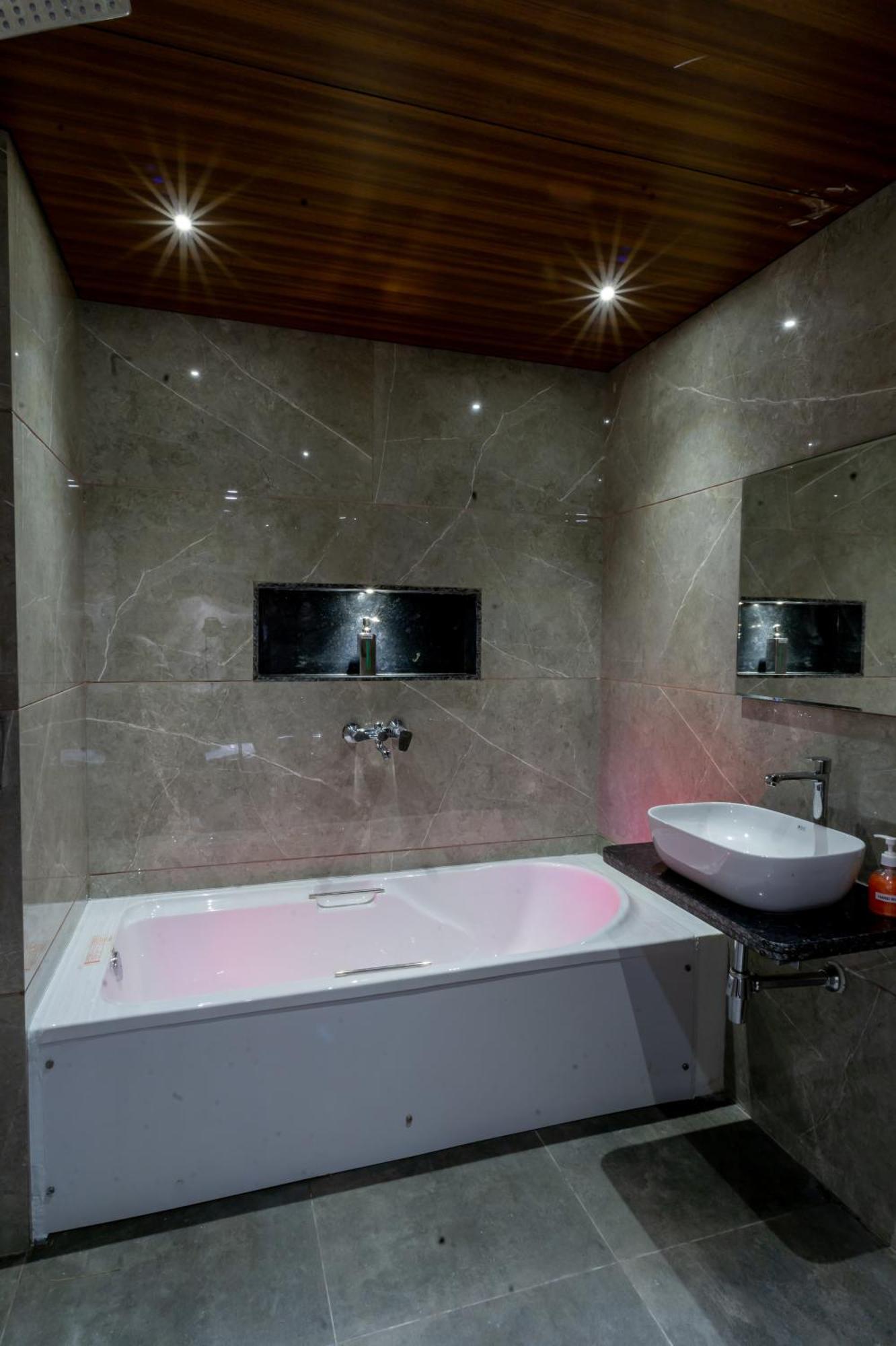 Hotel Aura Inn Airoli ,Digha Нави Мумбай Екстериор снимка