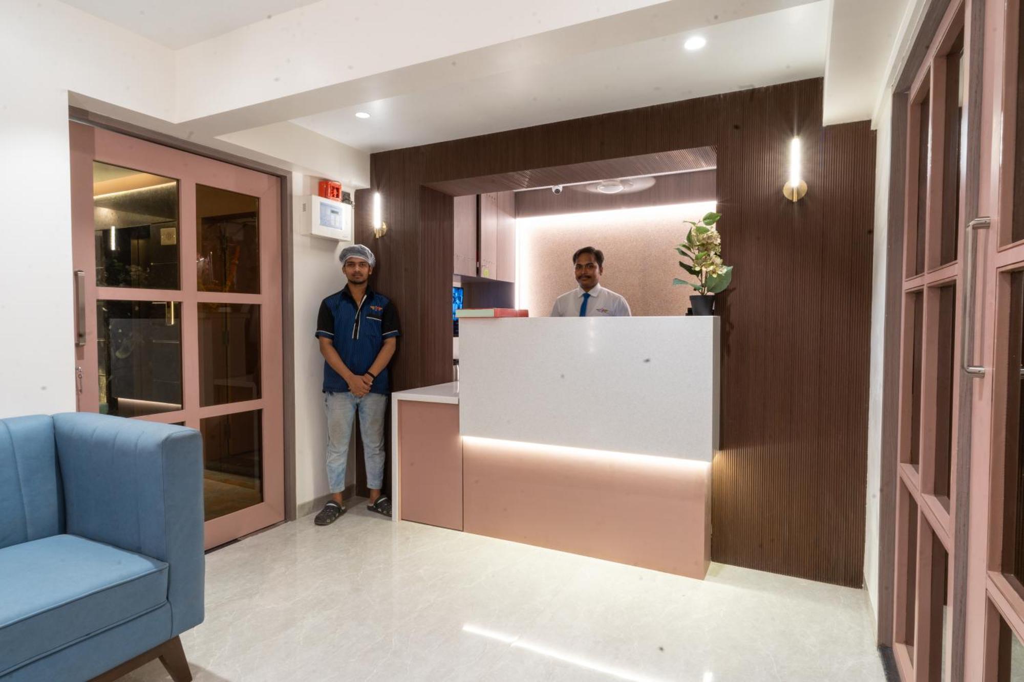 Hotel Aura Inn Airoli ,Digha Нави Мумбай Екстериор снимка