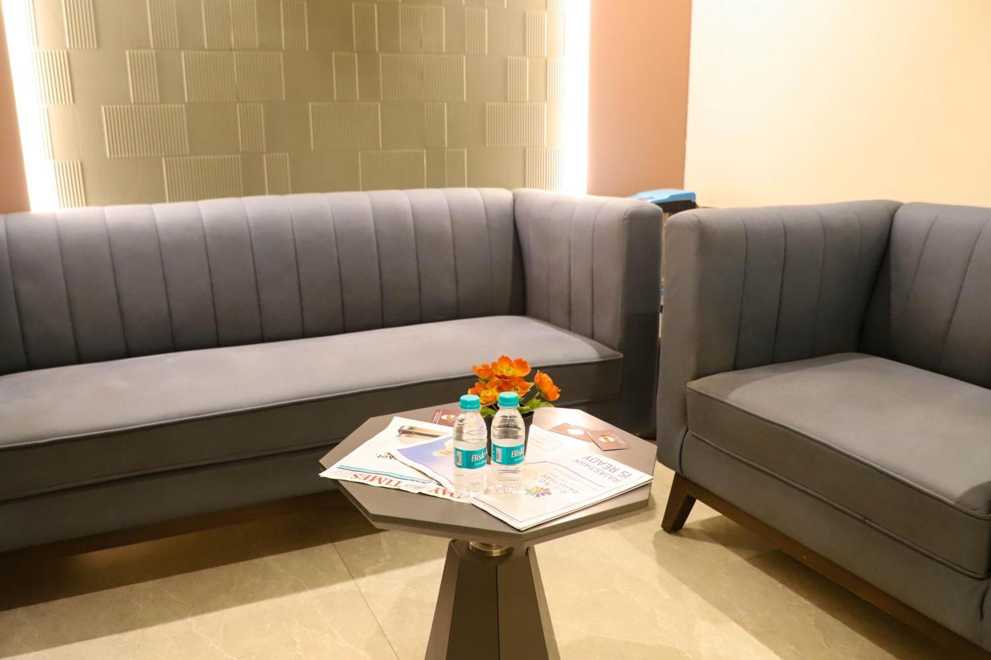 Hotel Aura Inn Airoli ,Digha Нави Мумбай Екстериор снимка